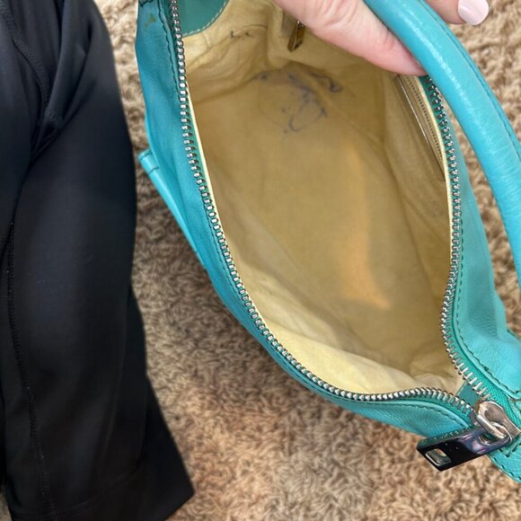 Classic Marc Jacobs Blake Multi-Pocket Hobo Bag in Teal with Silver Hardware - Picture 11 of 16